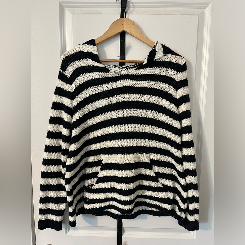 Tantrum Hooded Sweater